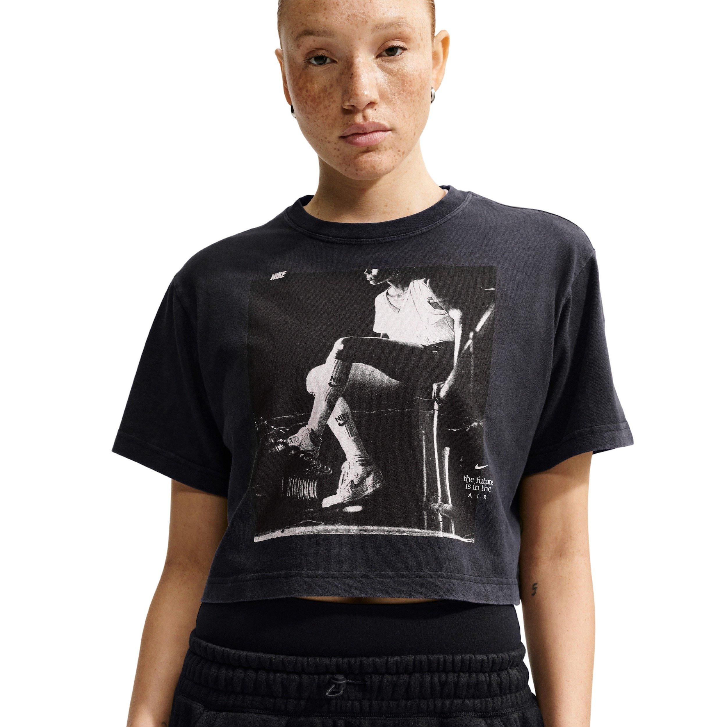 Nike Women's Photo Crop Basketball Tee - BLACK